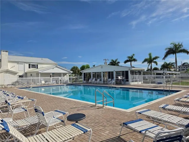 227 Santa Fe Trl, North Fort Myers, Florida 33917
