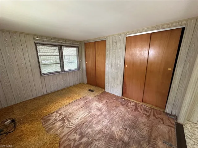 Unfurnished bedroom