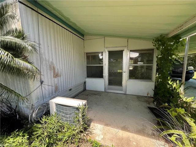 Covered area to carport