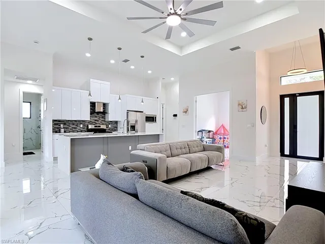 2905 4th St W, Lehigh Acres, Florida 33971