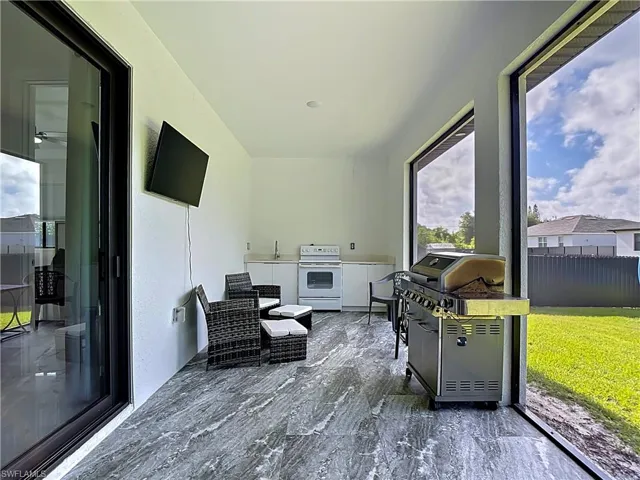 2905 4th St W, Lehigh Acres, Florida 33971