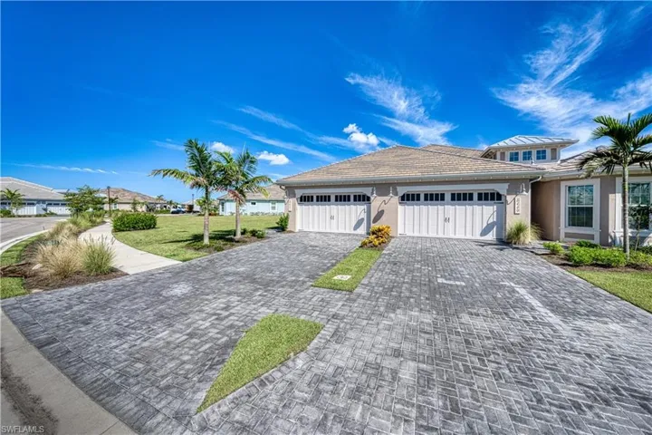 6421 Carnival Rd, Naples, Florida 34113