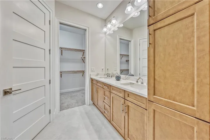 6421 Carnival Rd, Naples, Florida 34113