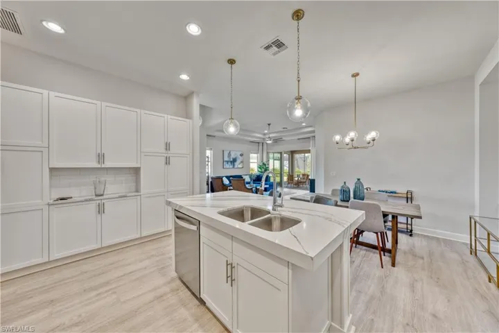 6421 Carnival Rd, Naples, Florida 34113