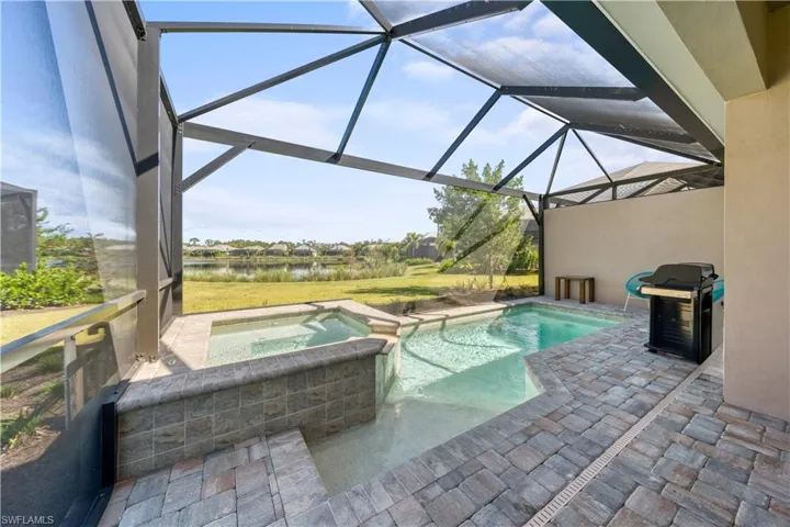 6421 Carnival Rd, Naples, Florida 34113