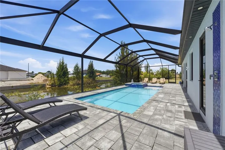 2530 SW 4th  PL, Cape Coral, FL 33914