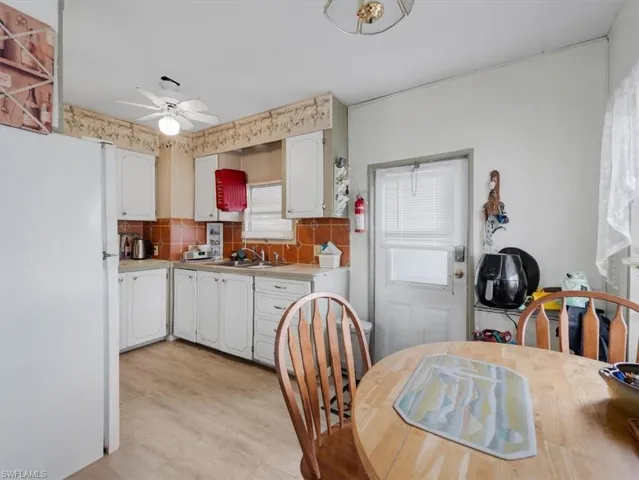 265 Fireball Ln, North Fort Myers, Florida 33917