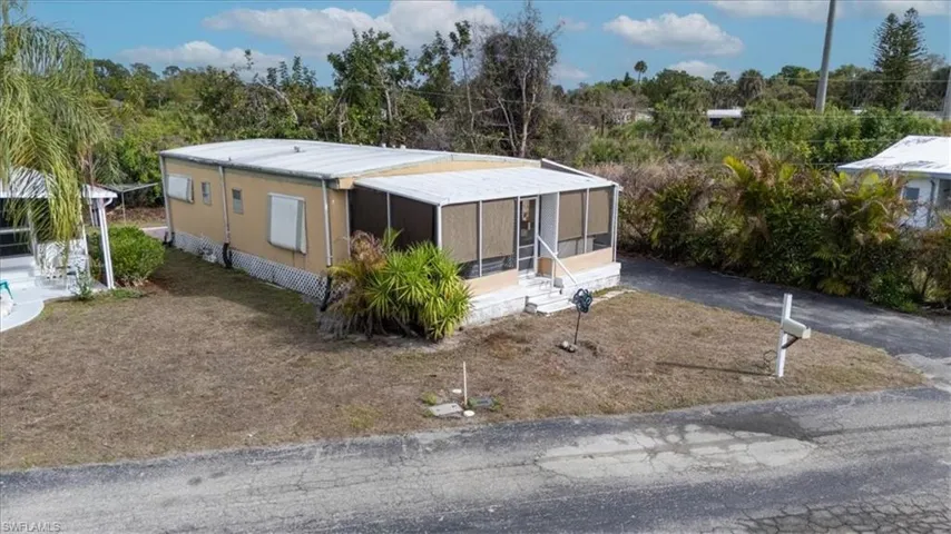 265 Fireball Ln, North Fort Myers, Florida 33917