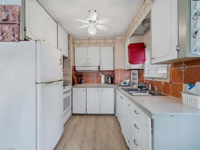 265 Fireball Ln, North Fort Myers, Florida 33917