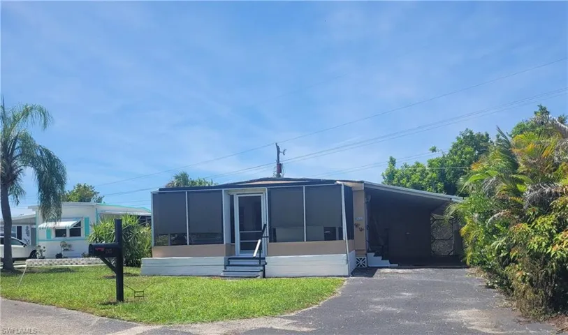 265 Fireball Ln, North Fort Myers, Florida 33917