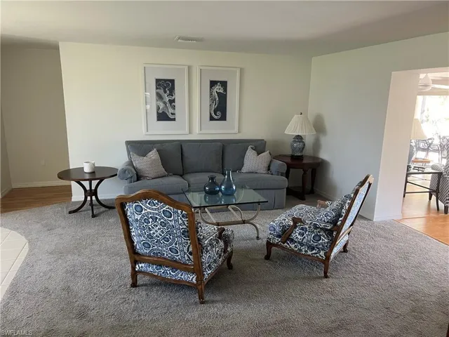 675  Wedge  DR, Naples, FL 34103