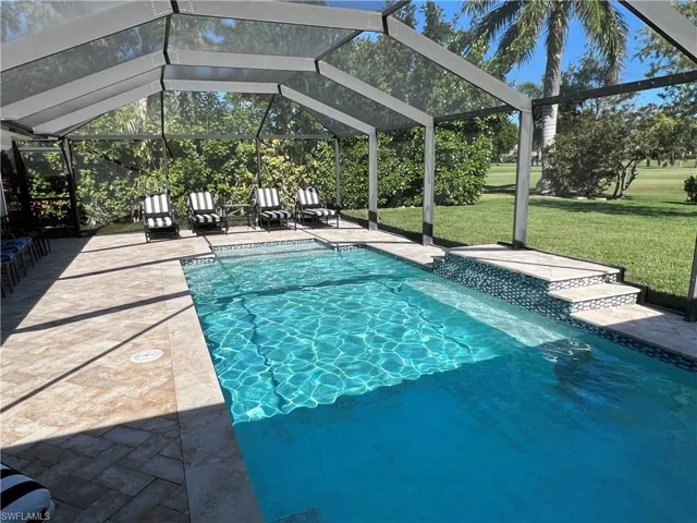 675  Wedge  DR, Naples, FL 34103