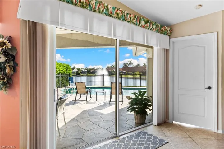 Doorway to vast outside  lanai