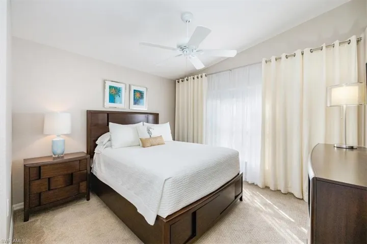 6168  Mandalay  CIR, Naples, FL 34112