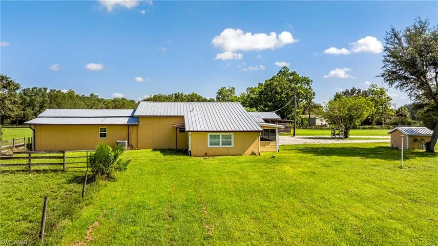 5500/5510 Pangola Rd, Fort Myers, Florida 33905