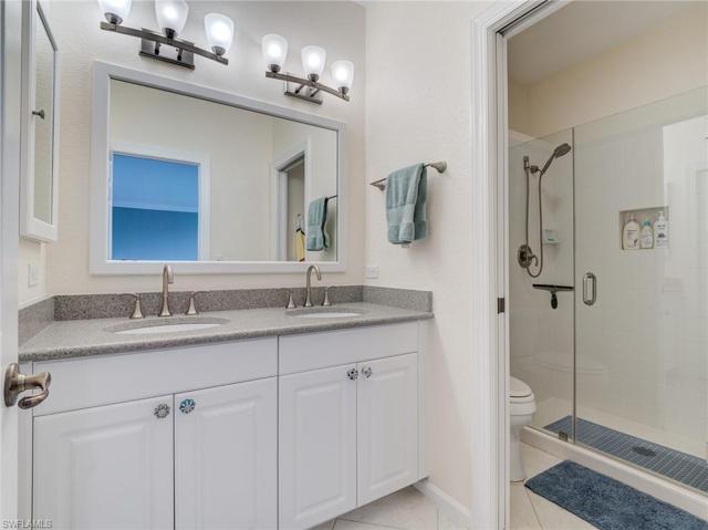 GUEST BATHROOM ON 2ND FLOOR