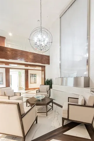 Lobby - view to the second floor