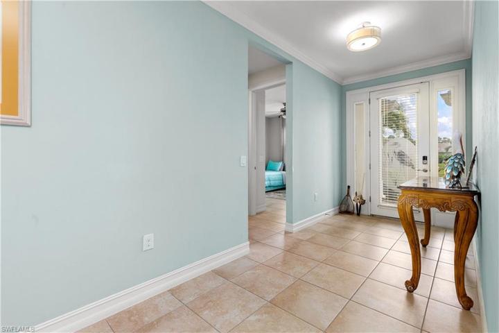 Bright and spacious entry way
