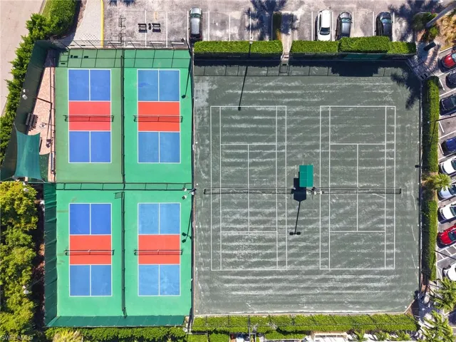 pickleball & tennis