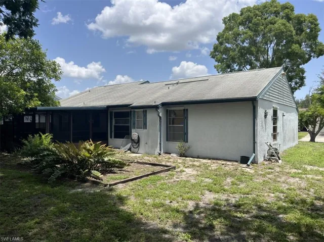 15736  Coral Vine  LN, Fort Myers, FL 33905