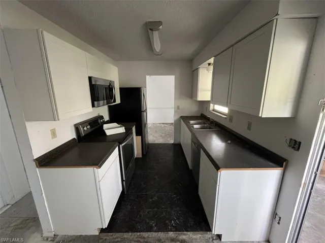 15736  Coral Vine  LN, Fort Myers, FL 33905