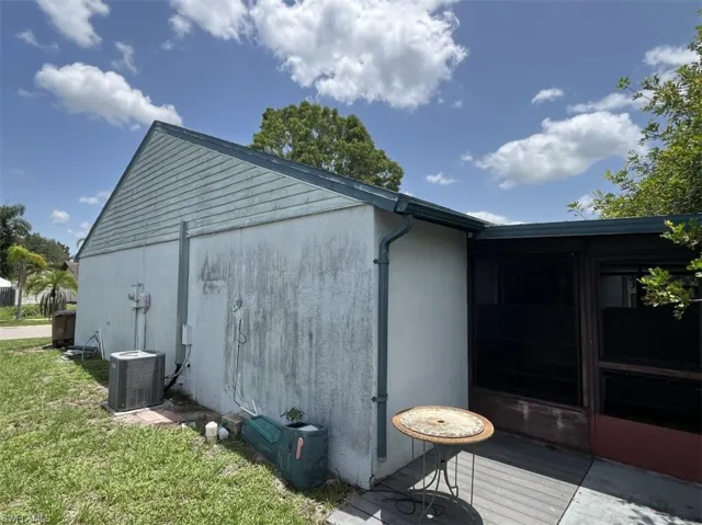 15736  Coral Vine  LN, Fort Myers, FL 33905