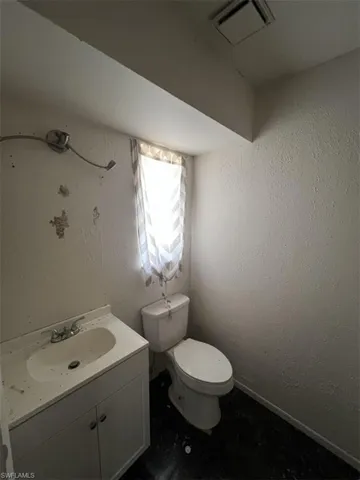 15736  Coral Vine  LN, Fort Myers, FL 33905