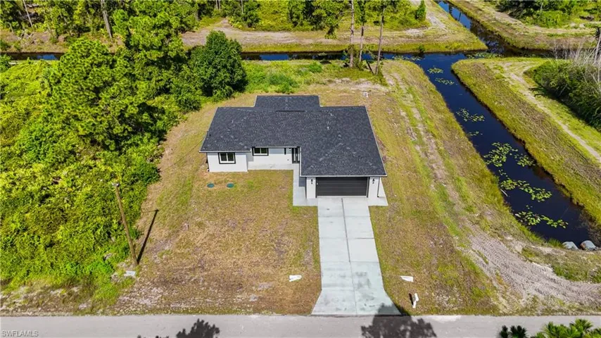 828 Genoa Ave S, Lehigh Acres, Florida 33974