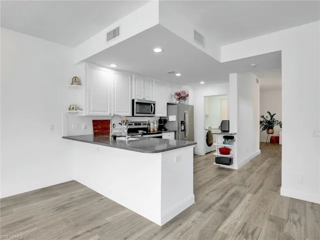 3580  Islandwalk  CIR, Naples, FL 34119