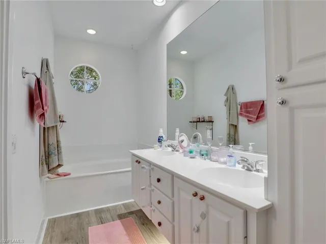 3580  Islandwalk  CIR, Naples, FL 34119