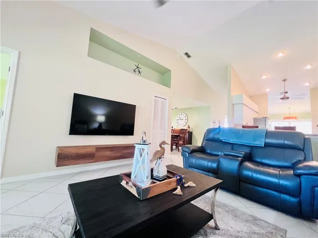 8073  Panther  TRL, Naples, FL 34113