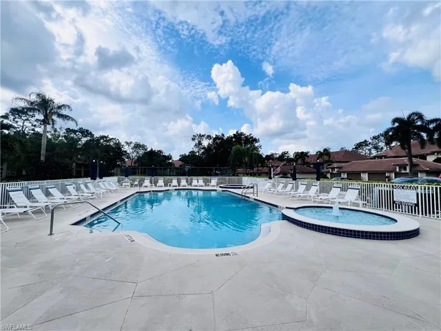 8073  Panther  TRL, Naples, FL 34113