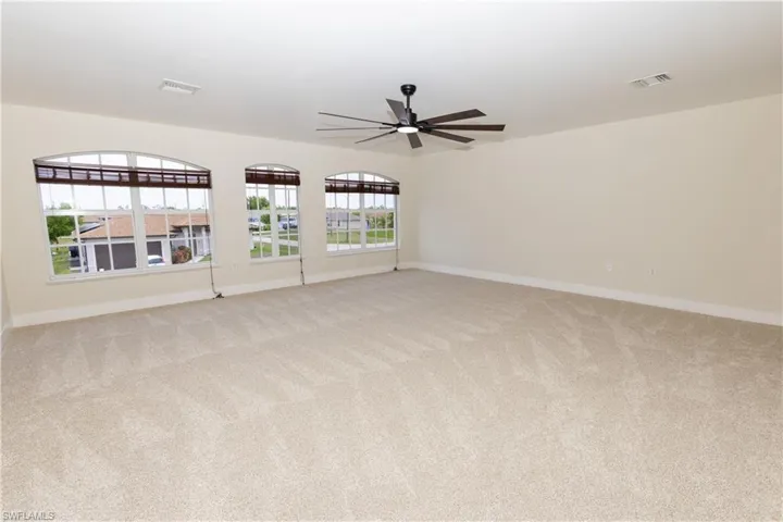 LARGE Upstairs 2nd Primary Bedroom
