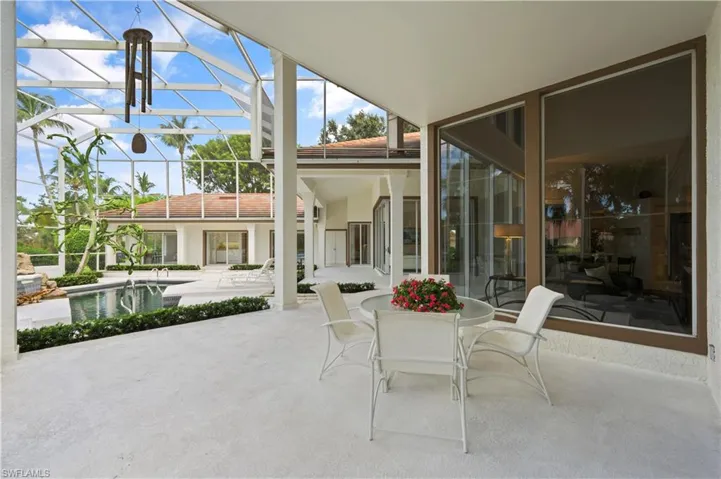 Dine alfresco while enjoying the privacy of your screened outdoor living area.