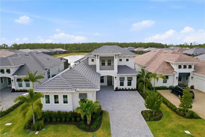 9661 Moonflower Ln, Naples, Florida 34114