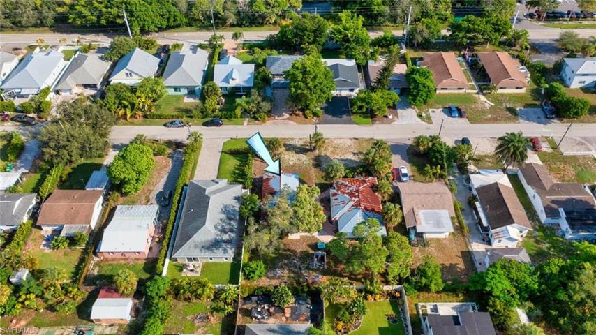 1278 Highlands DR, NAPLES FL 34103
