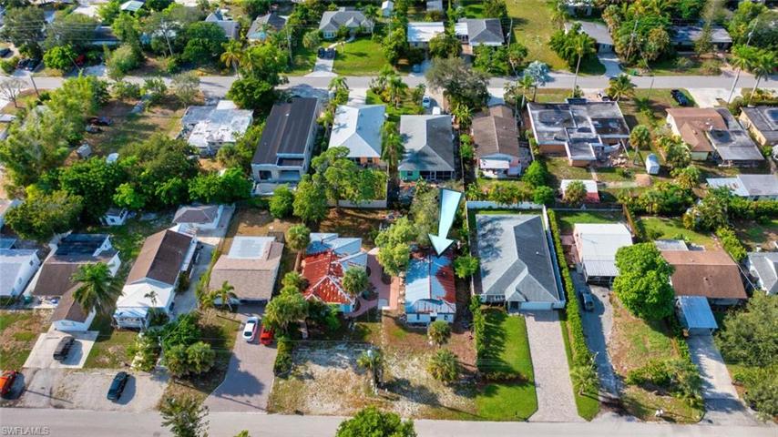 1278 Highlands DR, NAPLES FL 34103