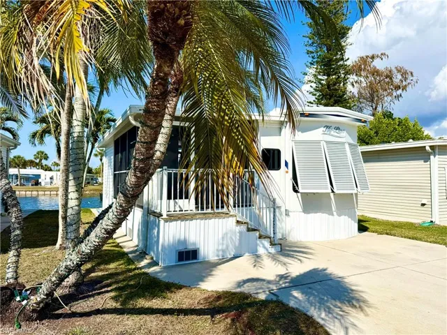 442  Cheetah  DR, Naples, FL 34114