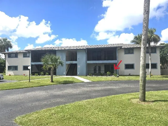 First Floor, End Unit.