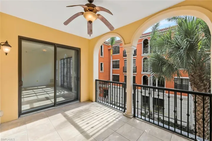13'7" x 9'5" outdoor balcony with tiled flooring