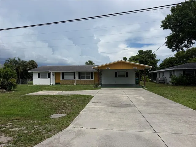 2521 16th Pl, Cape Coral, Florida 33904