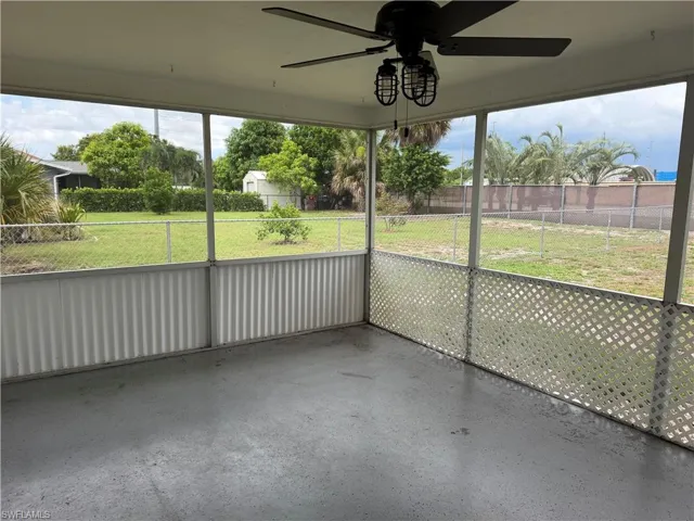 2521 16th Pl, Cape Coral, Florida 33904