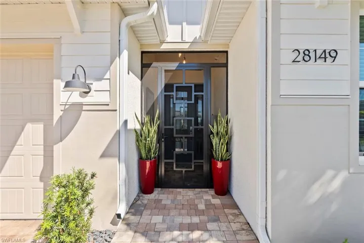 Screened-In Front Porch