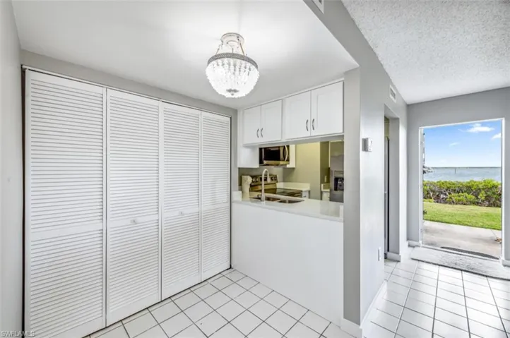 Dining / Storage