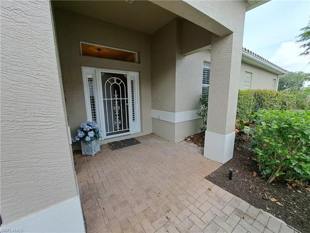 8489  Brittania  DR, Fort Myers, FL 33912