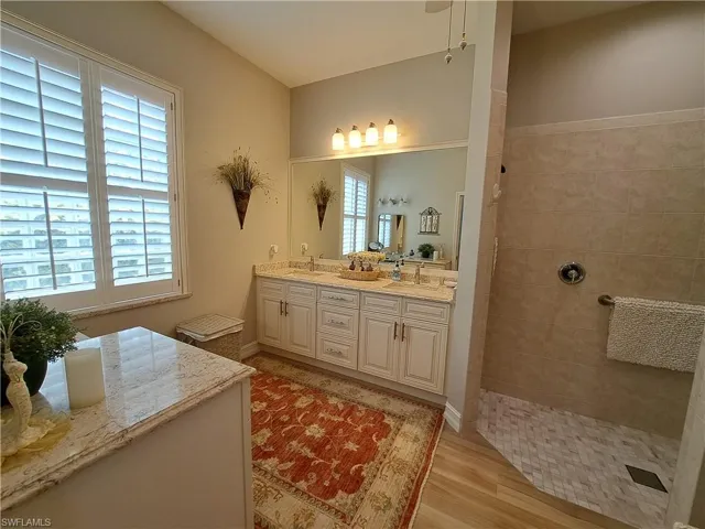 8489  Brittania  DR, Fort Myers, FL 33912