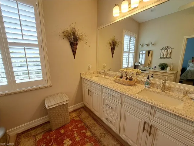 8489  Brittania  DR, Fort Myers, FL 33912