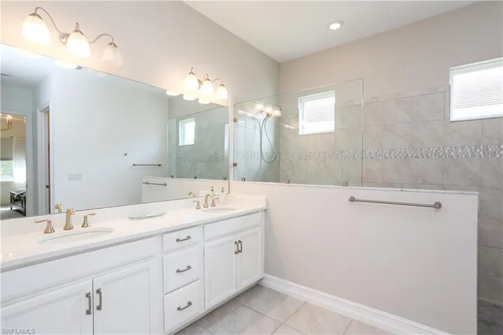 14656  Kelson  CIR, Naples, FL 34114
