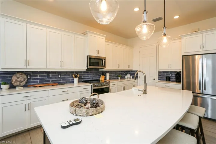 14656  Kelson  CIR, Naples, FL 34114