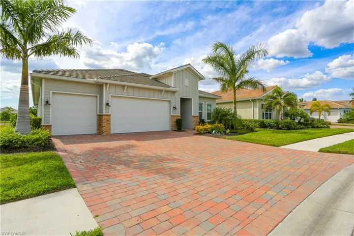 14656  Kelson  CIR, Naples, FL 34114